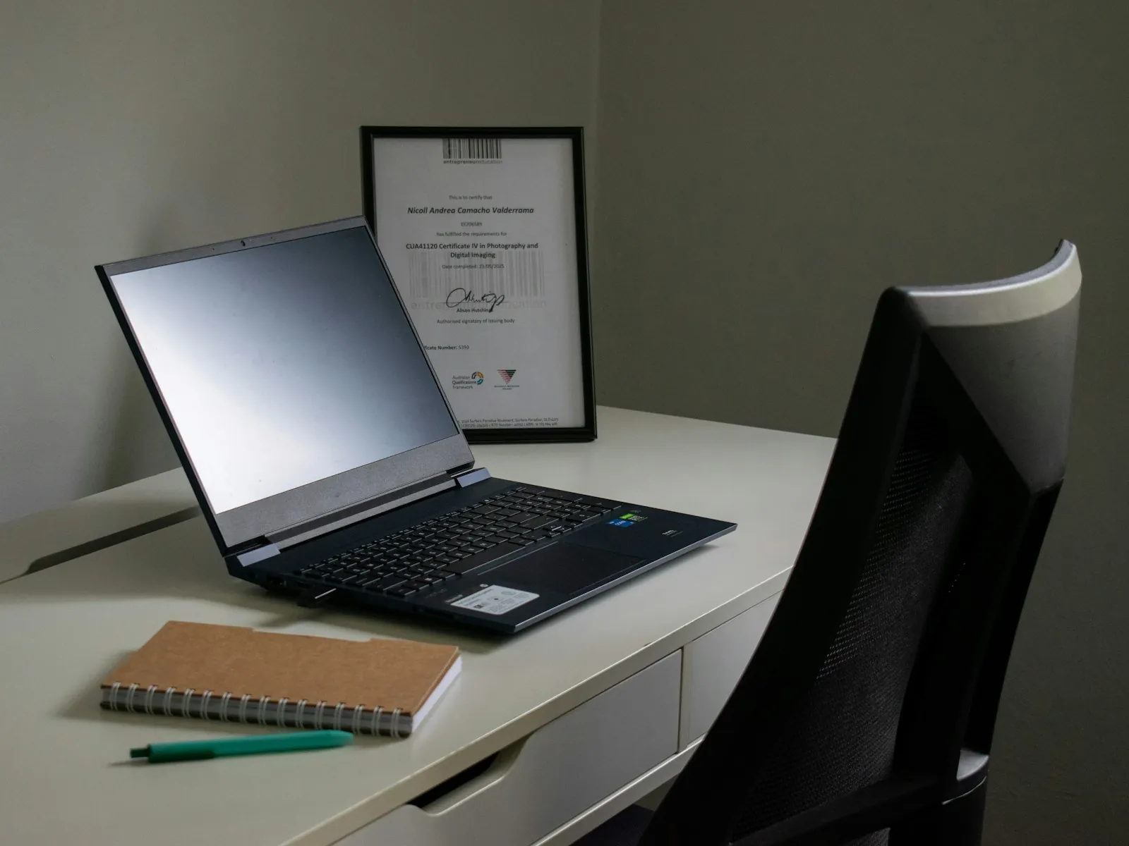 Poste de travail équipé pour la formation à distance